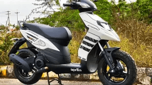 Best Aprilia 125 STROM CBS Showroom Near Nashik - Moharir Auto