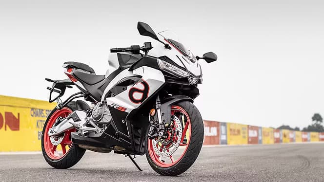 Best Aprilia RS 457 Showroom in Nashik Call 07026015454